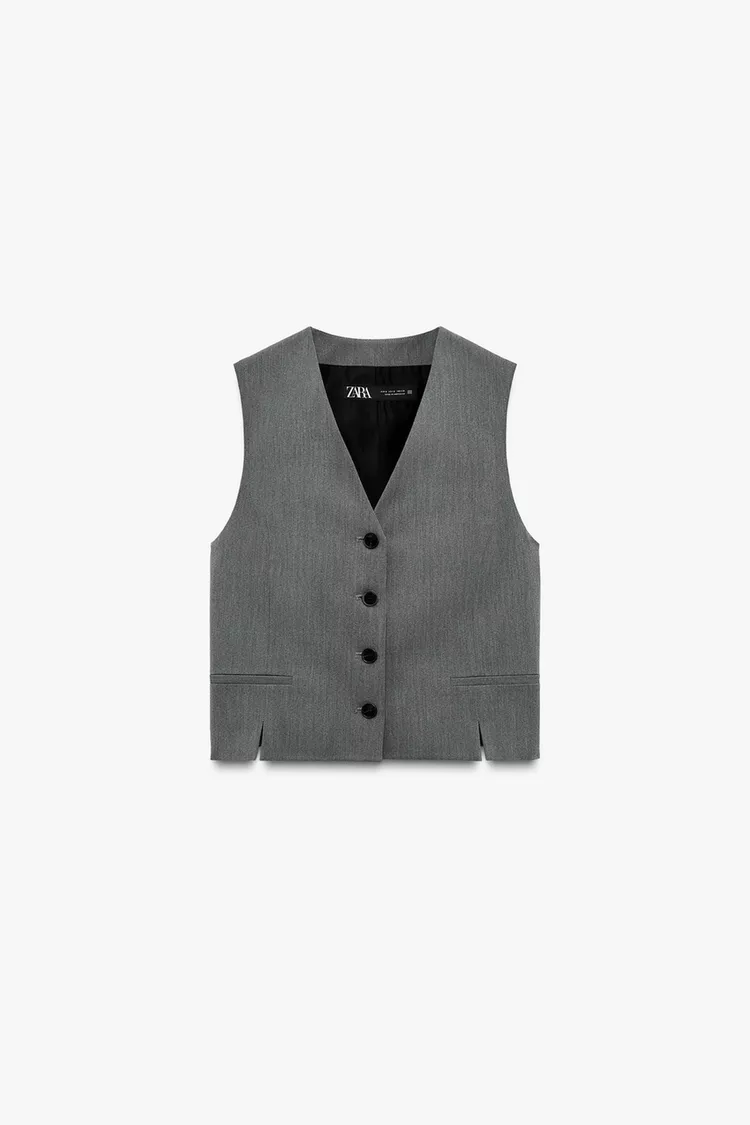 VEST WITH SLITS